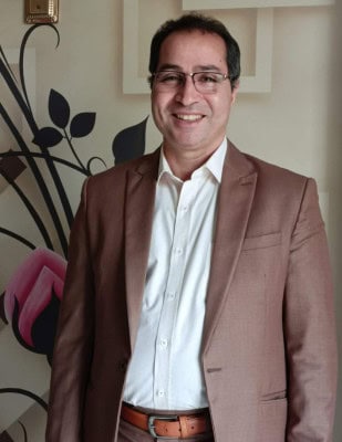 أ/ مصطفي يوسف